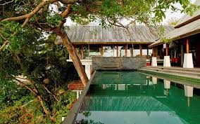 Pin Di Commercial Architecture