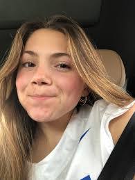 Asha Mehta's Instagram, Twitter & Facebook