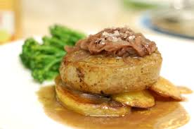 From sweetpealifestyle.com season beef tenderloin with garlic and thyme before roasting for optimal flavor. Chef K S Pan Roasted Fillet Steak With Fondant Potatoes And Red Wine Jus Thebountifulplate