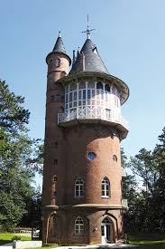 Etwas Ganz Besonderes Urlaub Im Historischen Wasserturm Waren An Der Muritz Mit Vier Aussergewohnlichen Ferienwohnungen Wasserturm Wohnen Am Wasser Turmhaus
