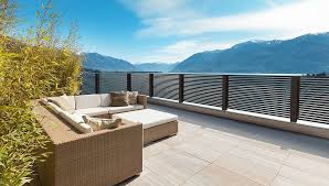 Zaunidee Aluzaun Selbermachen Modern In 2020 Alu Zaun Terrasse Zaun Gartenmobel Sets