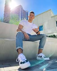 Maybe you would like to learn more about one of these? Aqui Les Dejo Algunas Poses Para Salir Moda Para Hombres Facebook