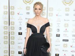 Apr 12, 2021 · sarah harding has revealed that she has sought the use of cbd oil in an attempt to alleviate her pain amid her cancer battle. Zery5u85tpkfzm