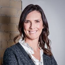 Stephanie Silver's Instagram, Twitter & Facebook