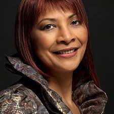 La notte di Amalfi brilla con il concerto di Joy Salinas