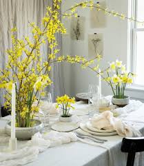 Silk Willow Shellie Pomeroy On Instagram Forsythia Daffodils Bring A Little Sunshine Into The Day In 2020 Table Setting Decor Table Decorations Silk And Willow