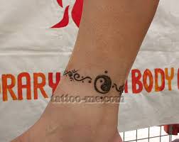 Simple and small henna tattoo designs and ideas for feet, hands, guys, girls, wrist, back and arms. Ankle Henna Tattoo