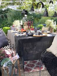 These are so much fun and would work great for a party too (on a year other than 2020 that is…). Our Elegant Farmhouse Halloween Tips Hallstrom Home