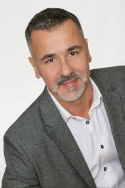 Jose Ochoa, Realtor, Charles Rutenberg Realty, 954-235-1711