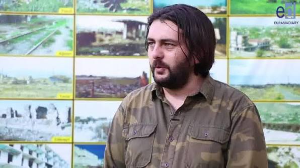 Tanınmış jurnalist Səxavət Məmməd hərbi jurnalistika və müharibə barədə |  EDnews TV - Azerbaycan | Facebook