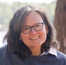 Dianne Colby's Instagram, Twitter & Facebook