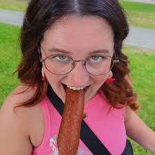 Allie Houk (@awkwardallie)