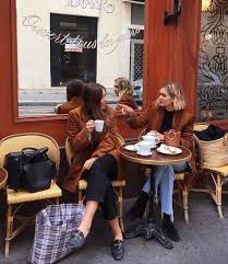 Entre La Poire Et Le Fromage Stile Abbigliamento Amici