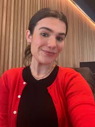 The Tik-Tok viral 'Alix Earle phone light' lives up to the hype, and is