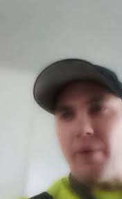 Warning about scammer Michael Kangaroo in online transactions