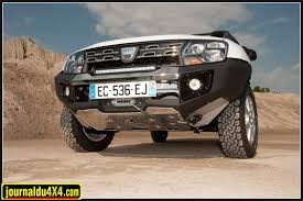 Le Treuil Beneficie Egalement D Une Belle Integration Suv Pneu Bf Goodrich Tente De Toit