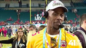 In an interview with cbs sports in 2020, patrick opened up about a conversation he had with his father after he signed a $500 million. Proud Father Pat Mahomes Ready To Celebrate With Kc At Parade