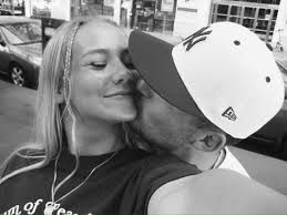 Happy birthday to my girl! You deserve the world and I am so happy to call  you mine🔒🤍