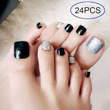 Diseños sencillos en tonos neutros , con decoraciones en plata y dorados , no les encantan cual diseño te gusto mas déjanos tu cometario (diseños de la web) vigencia lunes 11 a sábado 16 de enero citas morenita 8105.3952 8118001505 anáhuac 9627.0968 811531812. Disenos De Unas Para Pies Facil Acrylic Toe Nails Toe Nail Color Toe Nails