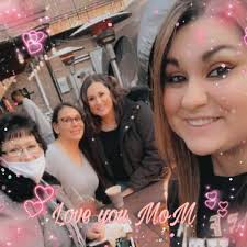 Who are some recommended photographers in Manuel Antonio, Costa Rica?