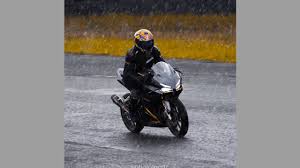 This image is provided only for personal use. 90 Wet Run Sentul Pakai Pirelli Diablo Supercorsa Cbr250rr Youtube