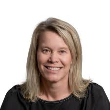 Elizabeth Swenson's Instagram, Twitter & Facebook