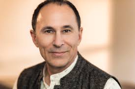 About — Heillig Manoeuvre