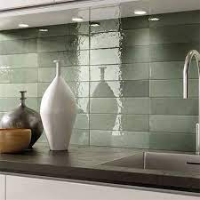 groene tegels aan de spatwand tegels keuken zonder bovenkastjes keuken tegels