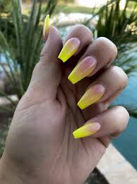 You can create ombre patterns with pink and silver glitter, or can also go for marbled look which looks equally stylish. Yellow Ombre Acrylic Nails Ombre Acrylic Nails Ambre Nails Bright Summer Acrylic Nails