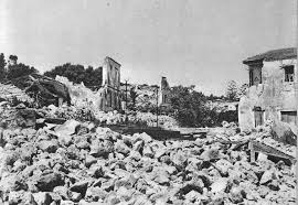 Οι περισσότεροι σεισμοί σχετίζονται με τον τεκτονικό χαρακτήρα της γης και ονομάζονται τεκτονικοί σεισμοί. Oi Seismoi Poy Shmadepsan Th Zakyn8o In Gr