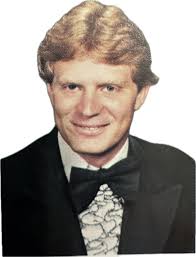 The gentleman from West Islip my younger brother Attorney Mark Alan  c[amming was never his thing, Sunnyland Beach Florida 1985