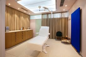 În spitalul monza, pacienții se bucură de toată atenția din partea unor nume cu reputație în medicina românească. Drr Doctor Radu Ionescu Medic Estetician Medic Primar Chirurgie PlasticÄƒ Estetica È™i Microchirurgie ReconstructivÄƒ