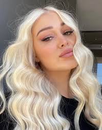 hi everyone 🧑‍🦼I looking for more friends and chatmate age don't matter I  need honst friend who give me attention