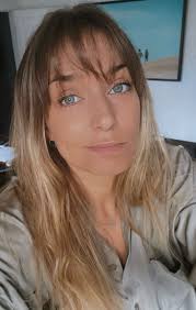 Er du stresset, så er du stadig stresset selvom du forstår det. Jeg kan  ikke hjælpe dig! Den eneste der kan hjælpe dig, er dig🫵 Men, hvis ikke vi  forstår os selv,