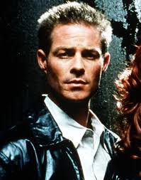 Fast Track" Triangle (TV Episode 1997)