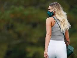 According to the sun, her song collecting dust was. Paulina Gretzky Waynes Tochter Muss Golfer Dustin Johnson Nun Trosten