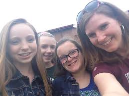 Now there are some middle school pics from Lafayette Winona 😂😂😂 but  since we're here I added that shit too. Enjoy. #05 Tag who you can tag bc  ion remember nobody name 😭😭😭😭😭