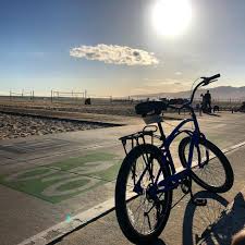 Enjoy salads, power bowls and more with a california pizza kitchen gift card. Perry S Cafe And Beach Rentals Pacific Park Amusement Park On The Santa Monica Pier