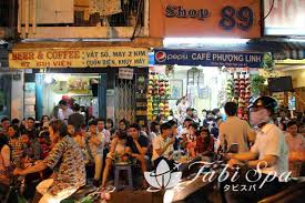 ホーチミンの夜はバックパッカー街「ブイビエン通り」でどんちゃん騒ぎ！ | タビスパ