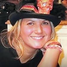 Robin Dearman's Instagram, Twitter & Facebook