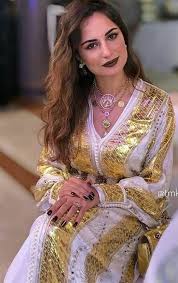 9aftan jawhara randa 2020 is a most popular video on clips today january 2021. 9aftan Jawhara 2021 Chiara Just A Writer