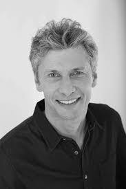 Chris Moller's Instagram, Twitter & Facebook