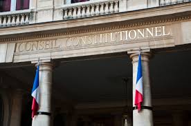 Le verdict décisif du conseil constitutionnel rendu ce jeudi l'avis crucial du conseil constitutionnel concernant entre autres l'extension du pass sanitaire, qui divise la classe politique et les français, est attendu ce jeudi. Y9deixyz29qblm