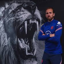 В рестлинге джейкобс выступает в wwe на бренде smackdown под именем кейн. Tahfuh Qm4z0pm