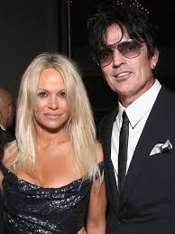 Don't tell me what i'm doing; Tommy Lee And Pamela Anderson S Painful Past And New Drama People Com