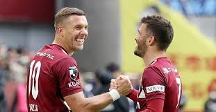 Antalyaspor'un yıldız futbolcusu lukas podolski, antalyaspor'a tatile değil, başarı kazandırmak için geldim tav antalyaspor 2 fenerbahçe 2 maç sonu lukas podolski açıklamaları sezon sonu kim. Antalyaspor Dan Lukas Podolski Aciklamasi Fotomac