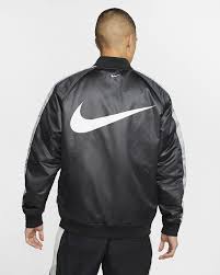 Adoptez nos manteaux homme, trench citadin, blouson sportchic, veste matelassée ou. Veste Matelassee Homme Nike Outlet Store 207a0 4fd40