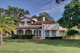 535 Edgewater Dr Dunedin Fl 34698 Zillow Dunedin Edgewater Zillow