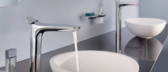 Das grünspan an den wasserhähnen entsteht, hat also nichts mit der wasserqualität zu tun, sondern damit, dass viele wasserleitungen in deutschen haushalten aus kupfer bestehen. Richtige Armaturen Fur Das Bad Baddepot De