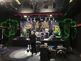 Turbobier · song · 2021. Wir Bauen Auf Fur Turbobier Und Reverend Backflash Turbobier Kingofsimmeringtour 2k19 Reverendbackflash Volxhausklagenfurt Weappu Itsyourvolxhaus Live